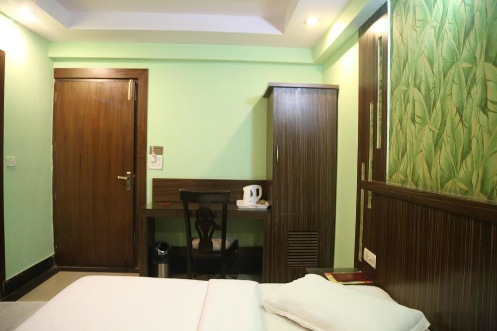 Hotel Grand Plaza Új-Delhi Kültér fotó