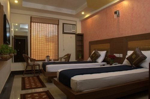 Hotel Grand Plaza Új-Delhi Kültér fotó